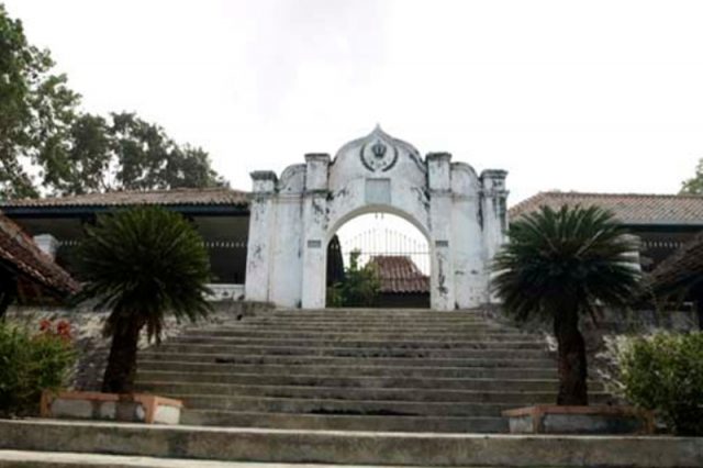 makam fenomenal jogja