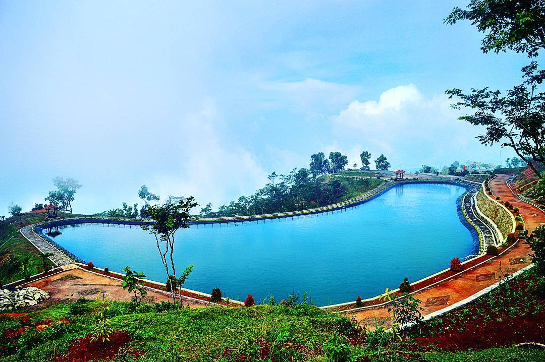 Embung-batara-sriten-gunungkidul