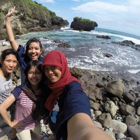 pantai ngusalan gunungkidul