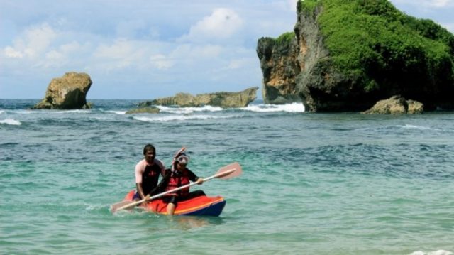 pantai ngandong gunungkidul