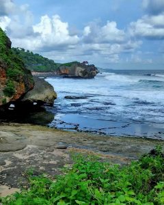 rawe beach gunungkidul