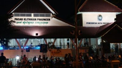 pasar klitikan jogja