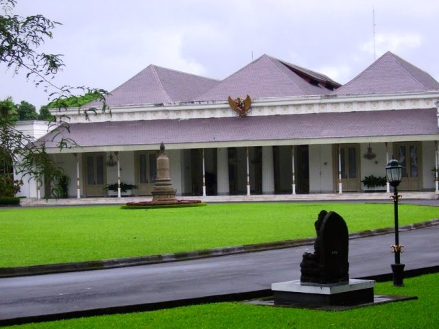 gedung agung jogja