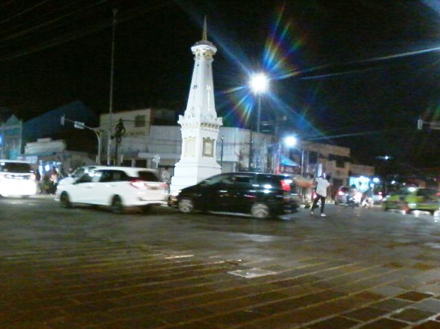 tugu jogja