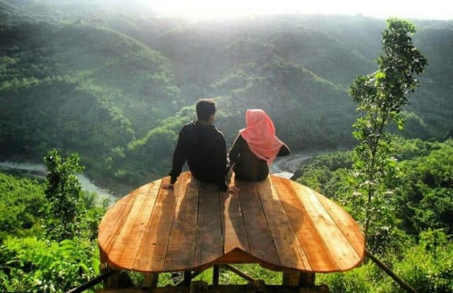 Bukit Mojo, Spot Foto Unik Instagramable 1