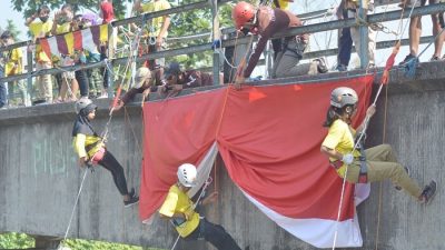 bendera raksasa jcc